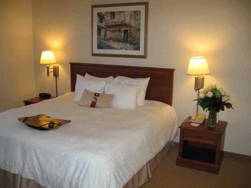 Hampton Inn & Suites East Lansing Okemos Екстер'єр фото
