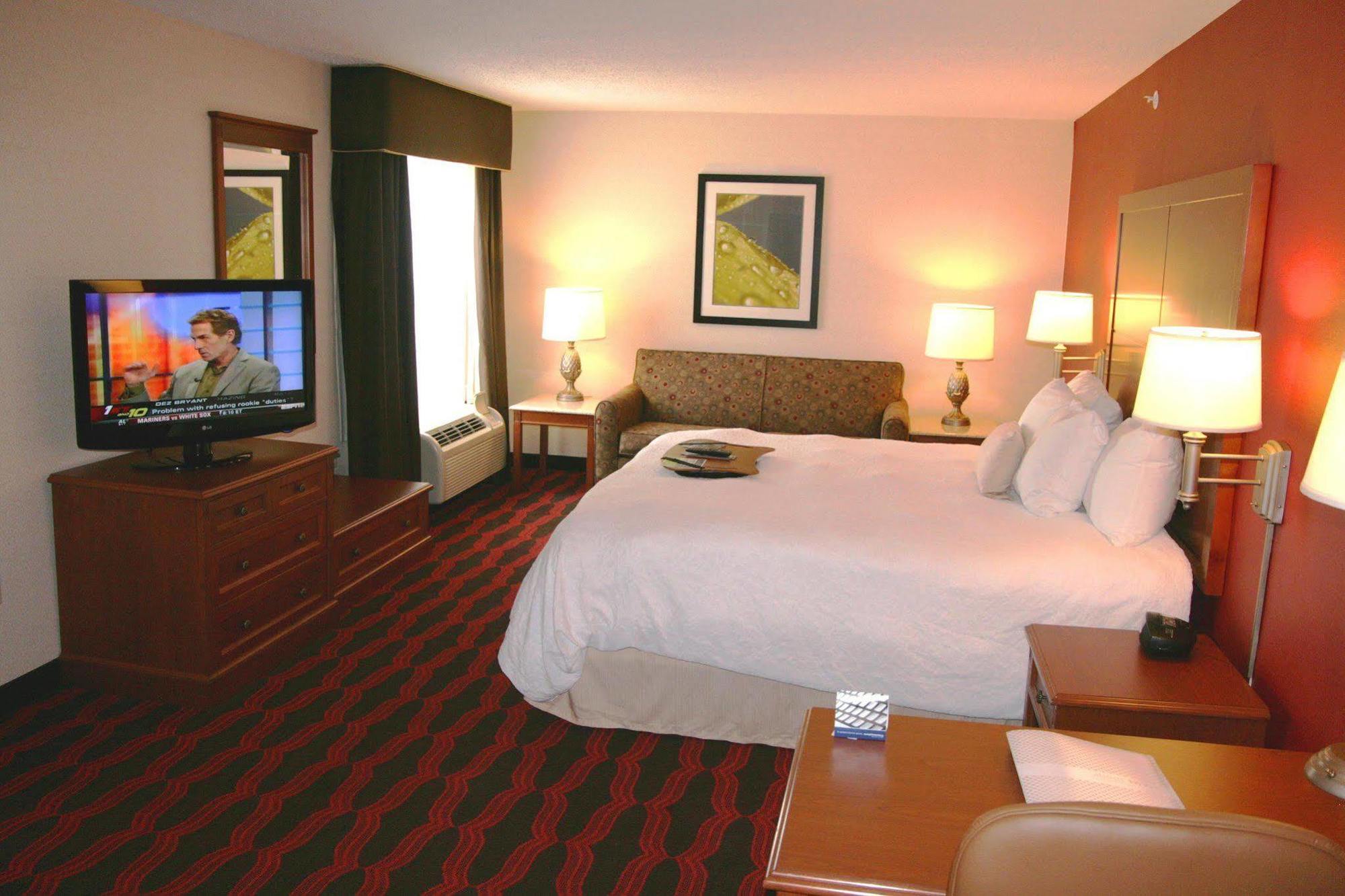 Hampton Inn & Suites East Lansing Okemos Номер фото